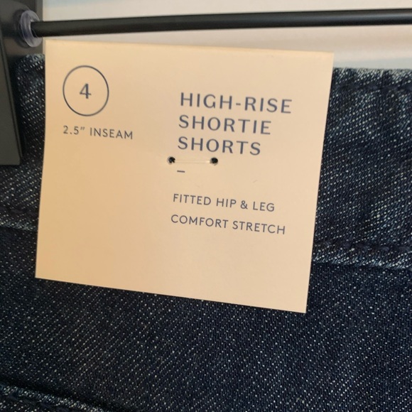 Universal Thread High Rise Denim Shorts - Picture 3 of 4